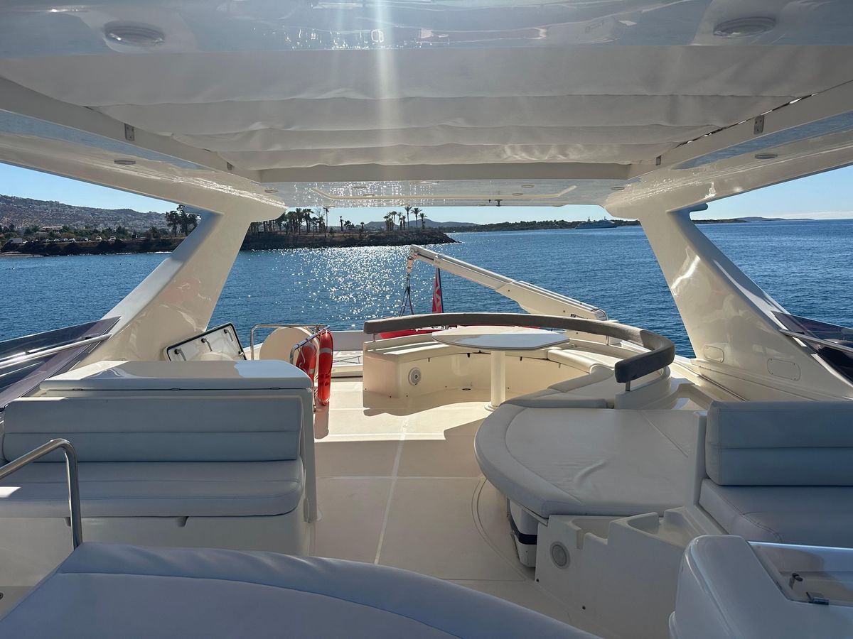 2006 Ferretti Yachts 78