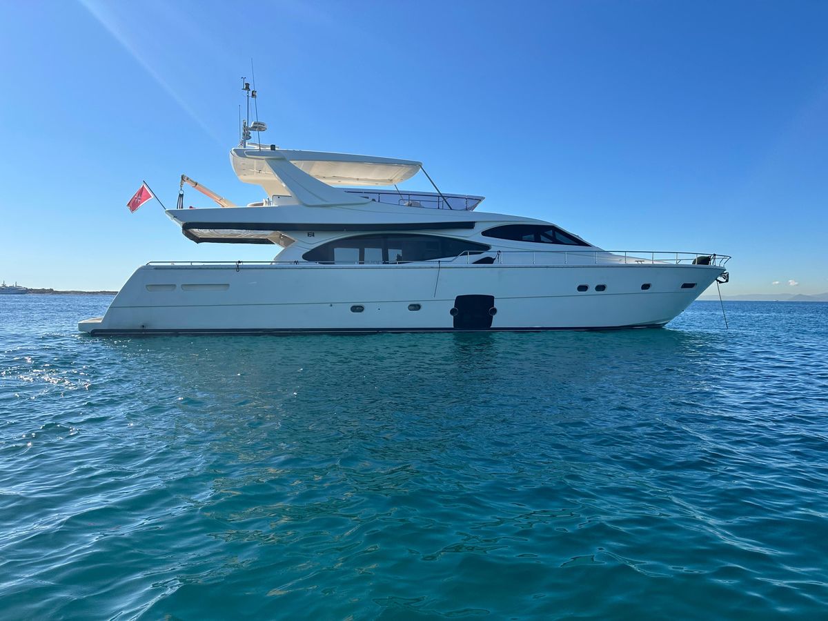 2006 Ferretti Yachts 78