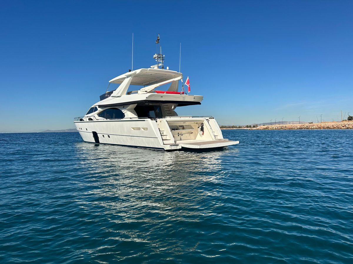 2006 Ferretti Yachts 78