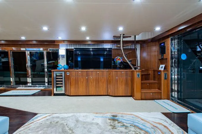 Obsession Yacht Photos Pics Salon Looking to Stbd.