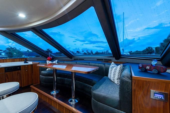 2018 Viking 93 