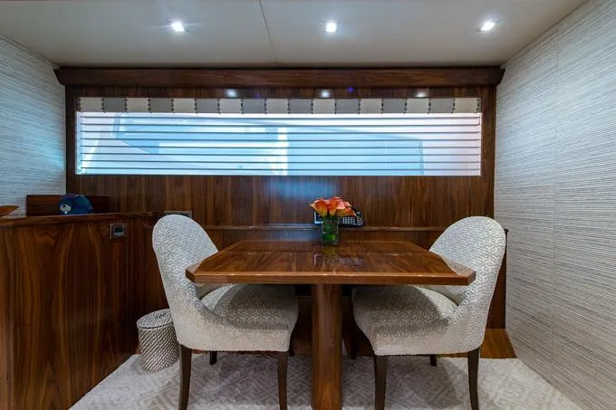 Obsession Yacht Photos Pics Master Breakfast Nook