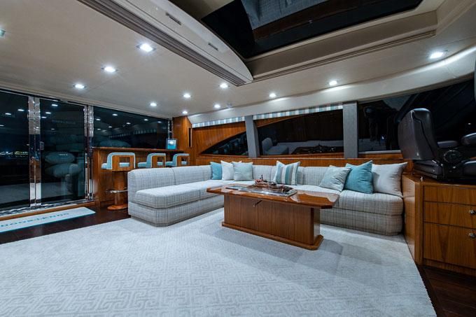 2018 Viking 93 