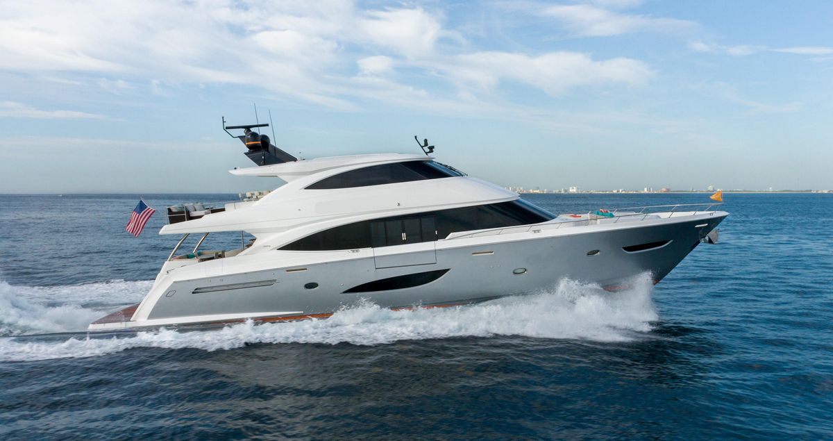 2018 Viking 93 