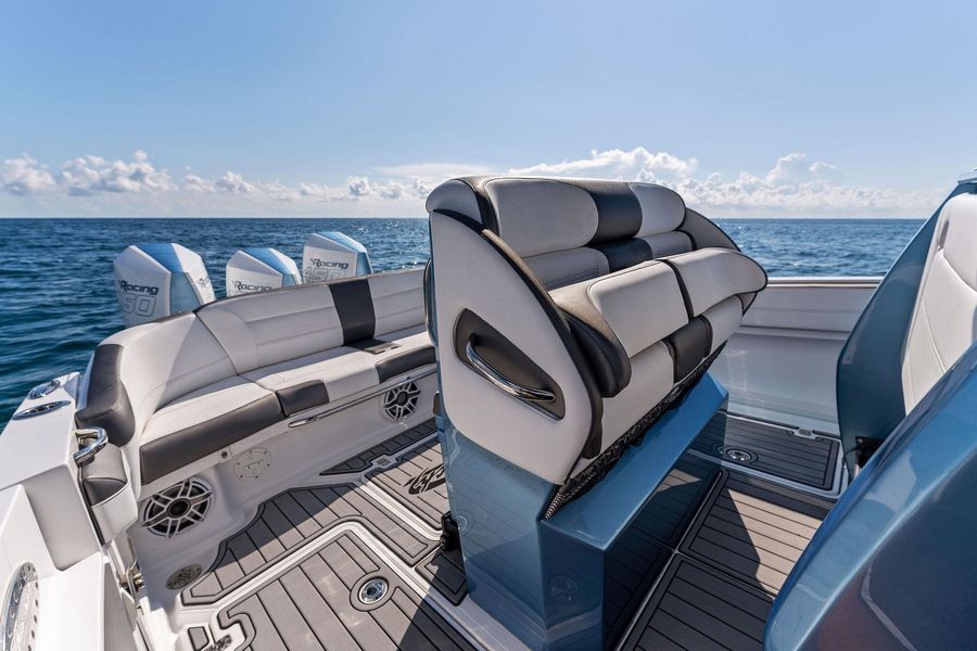 2022 Nor-Tech 390 Center Console