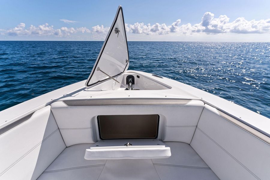 2022 Nor-Tech 390 Center Console