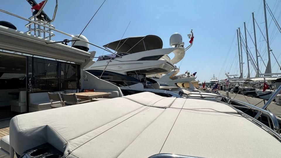 2010 Sunseeker 73 
