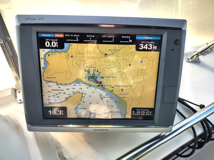 L' Espirit Yacht Photos Pics Garmin GPS display on 1989 Ocean Alexander 440 CPMY yacht.