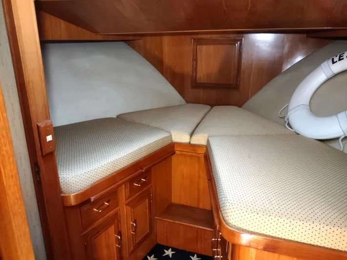 L' Espirit Yacht Photos Pics 