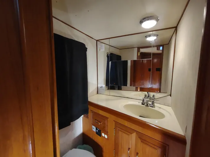 L' Espirit Yacht Photos Pics 