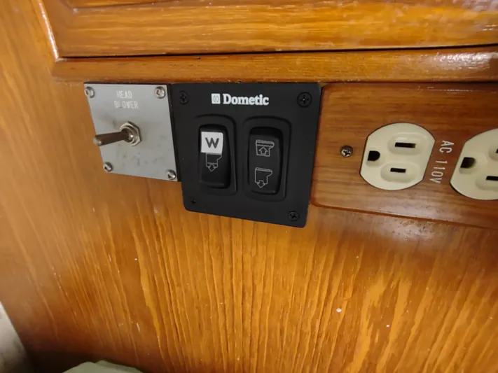 L' Espirit Yacht Photos Pics 