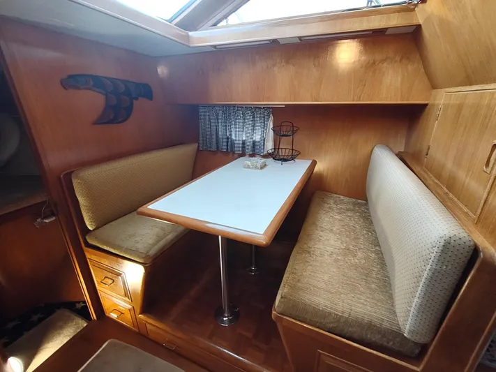 L' Espirit Yacht Photos Pics 