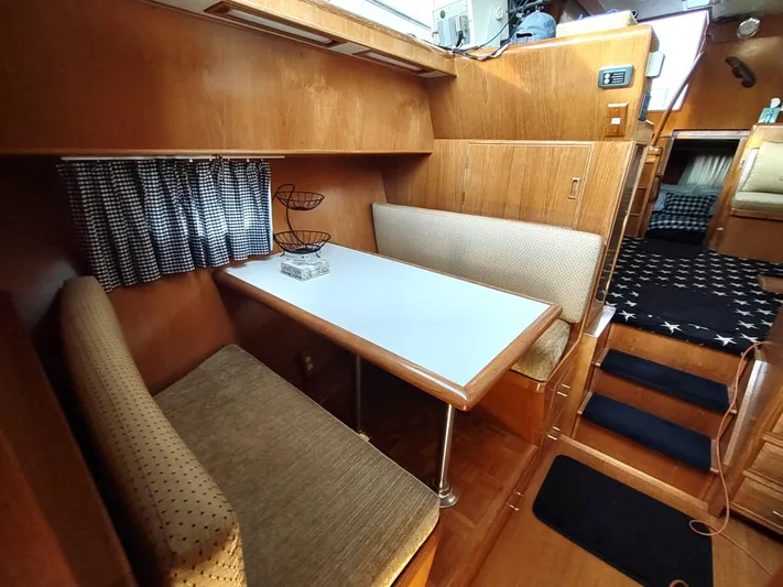 L' Espirit Yacht Photos Pics 