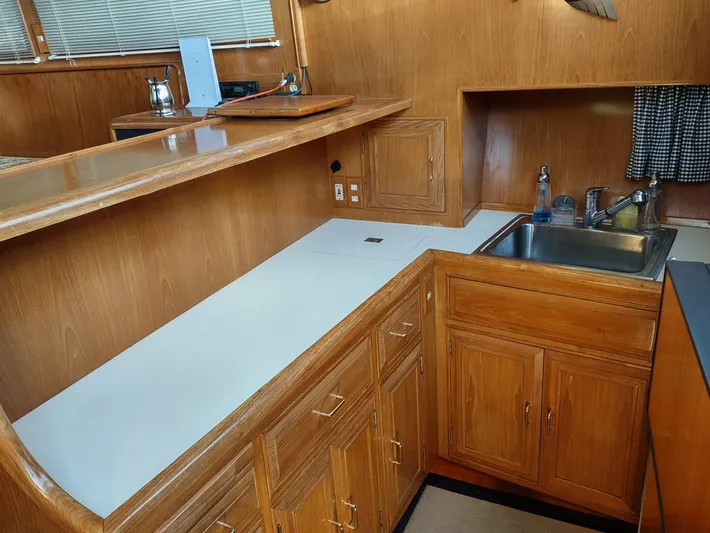 L' Espirit Yacht Photos Pics 