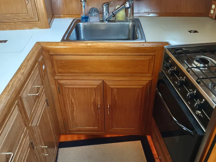 L' Espirit Yacht Photos Pics 