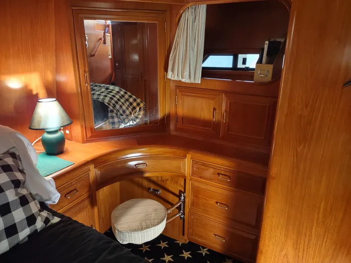 L' Espirit Yacht Photos Pics 