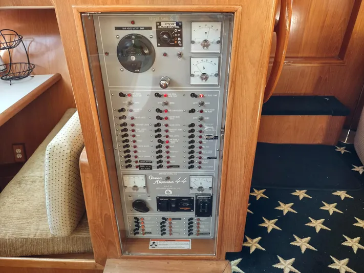 L' Espirit Yacht Photos Pics 