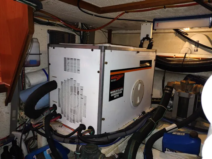 L' Espirit Yacht Photos Pics 