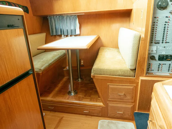 L' Espirit Yacht Photos Pics 