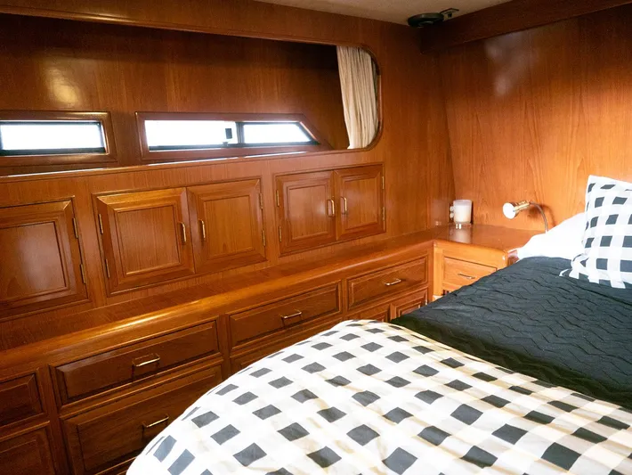 L' Espirit Yacht Photos Pics 