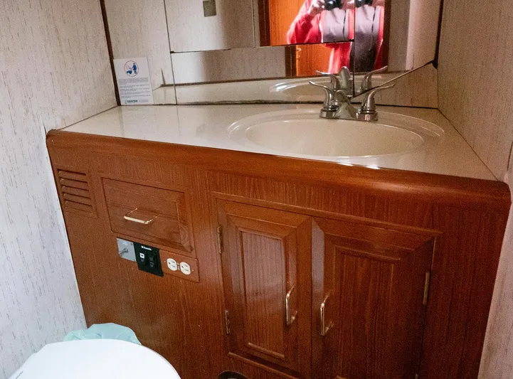 L' Espirit Yacht Photos Pics 