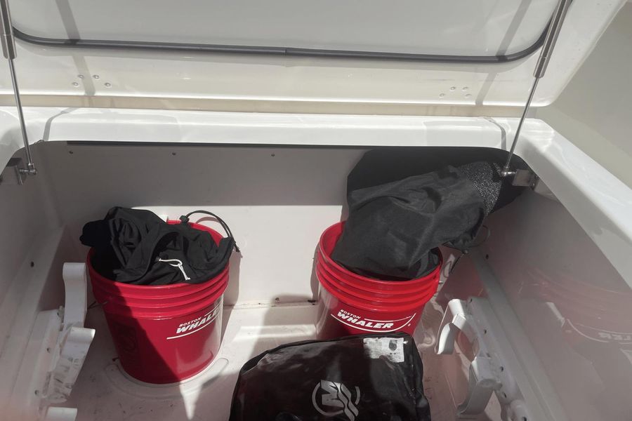 2020 Boston Whaler 280 Outrage