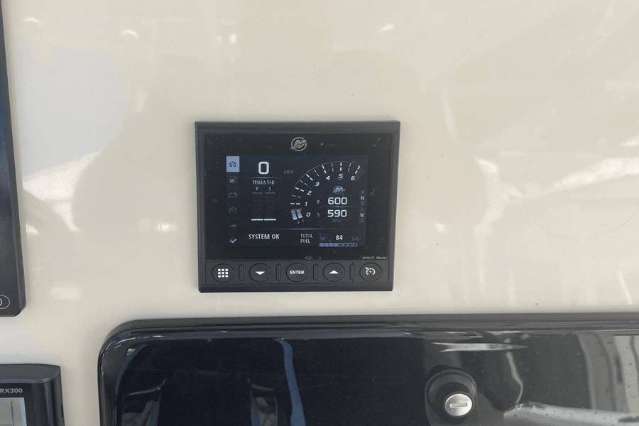 2020 Boston Whaler 280 Outrage