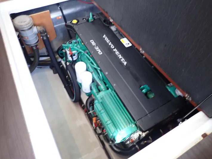 Blue Bird Yacht Photos Pics Engine compartment of a 2017 Beneteau Swift Trawler 30 with Volvo Penta engine.