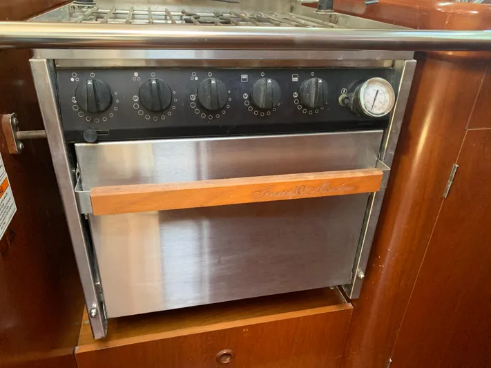 Bread On The Water Yacht Photos Pics 