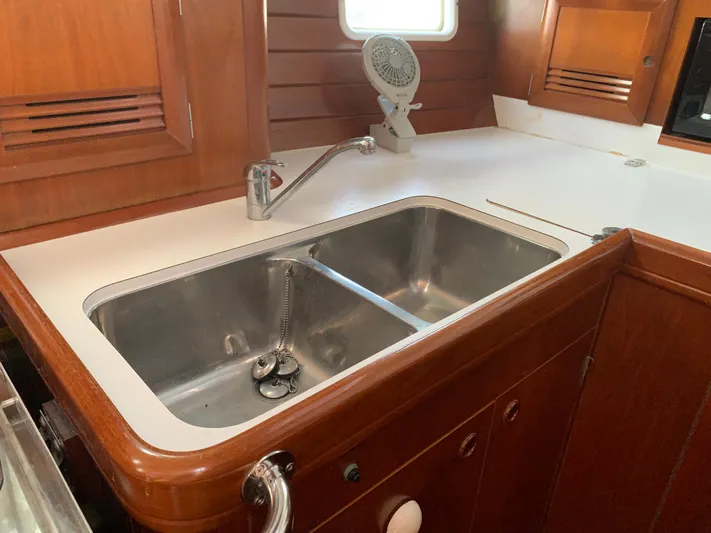 Bread On The Water Yacht Photos Pics 