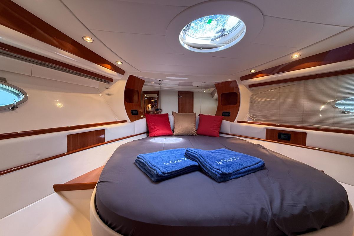 2007 Pershing 51 