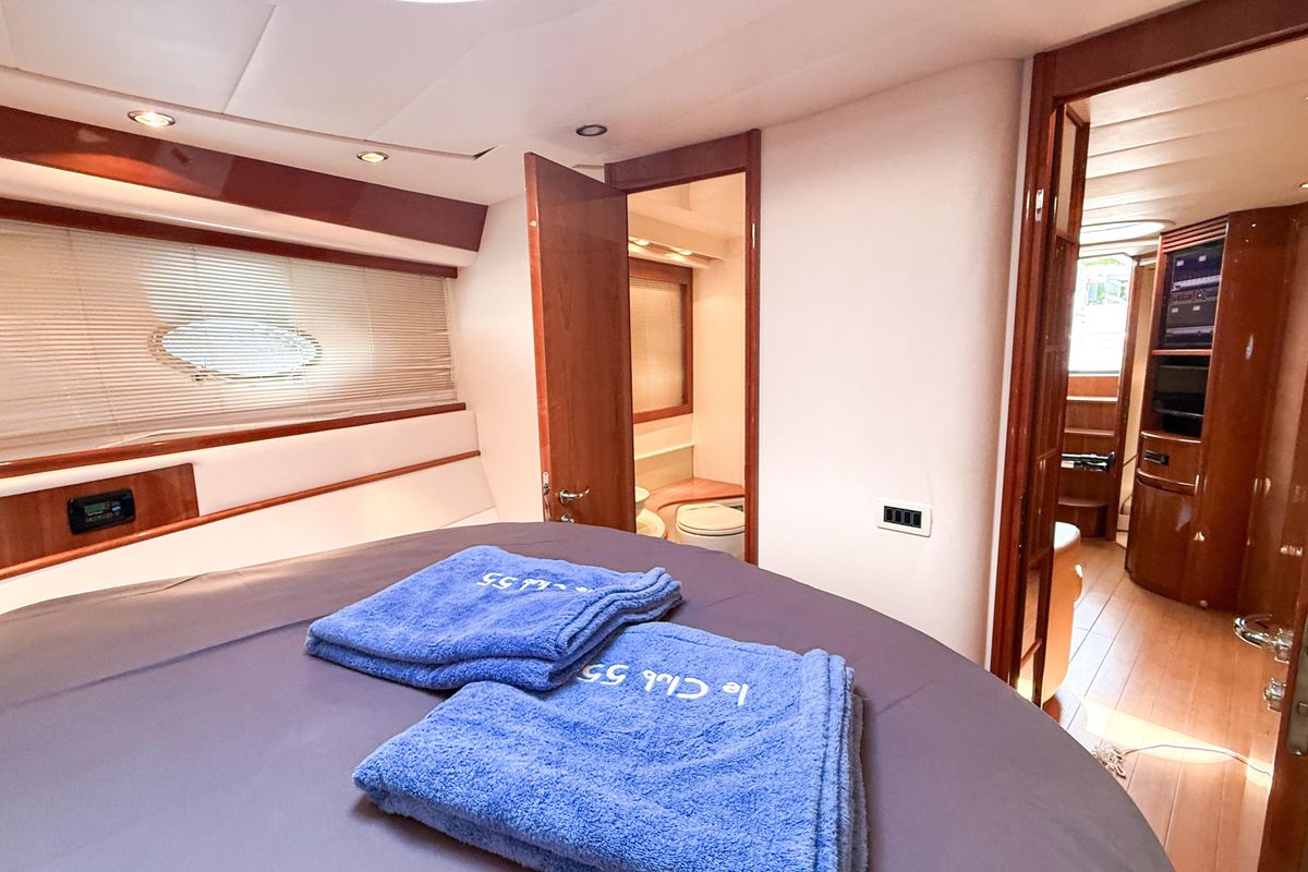 2007 Pershing 51 