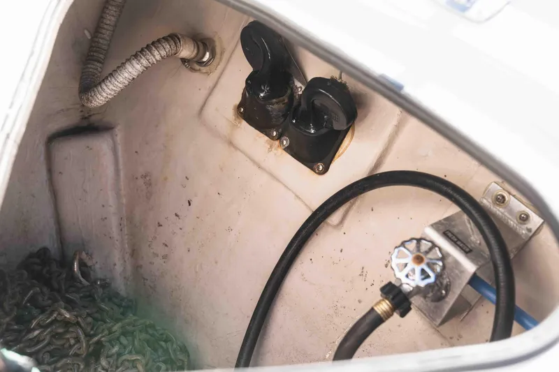  Yacht Photos Pics 2008 Sea Ray 38 Sundancer anchor locker with chains and hoses.