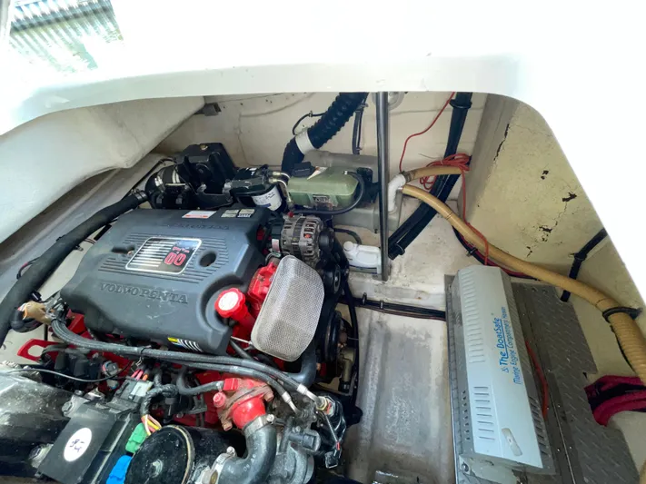 Judy B II Yacht Photos Pics 