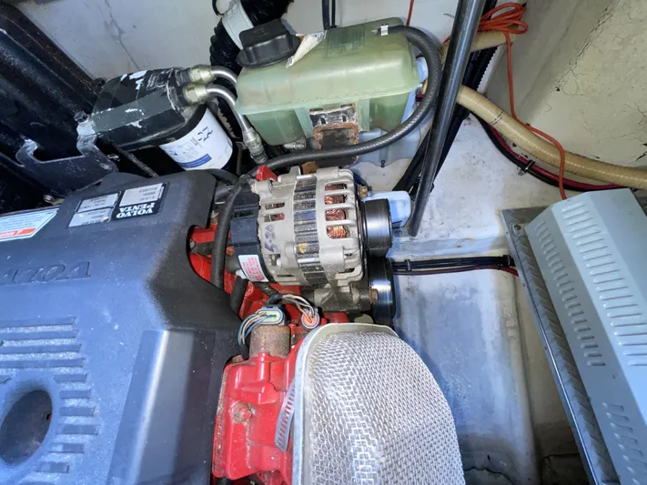 Judy B II Yacht Photos Pics 