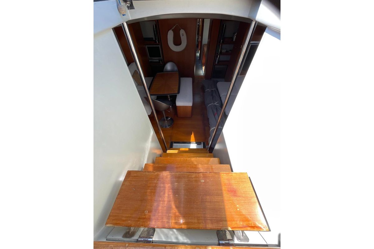 2003 Maxi Dolphin 65 