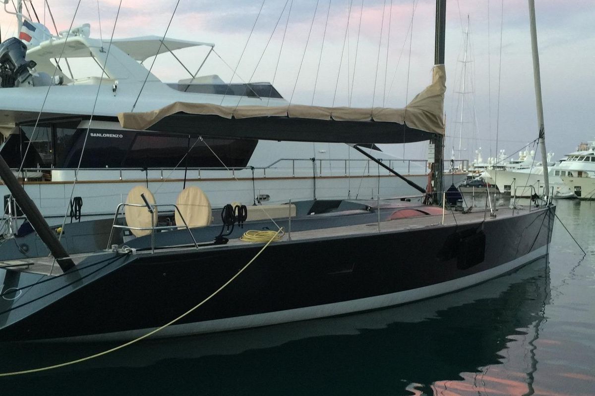 2003 Maxi Dolphin 65 