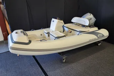 Walker Bay Generation 12 LTE