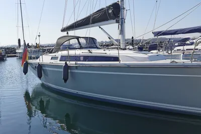 2014 Bavaria Cruiser 33