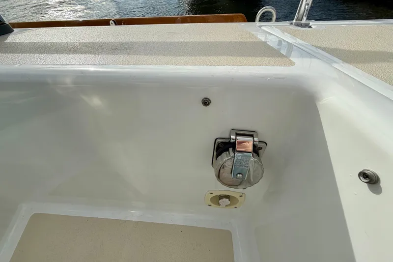 Kittywake Yacht Photos Pics Cockpit detail of 1996 J Boats J/42 sailboat, featuring a clean, white finish.