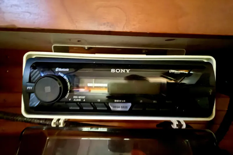 Kittywake Yacht Photos Pics Sony stereo system on a 1996 J Boats J/42 yacht, featuring Bluetooth connectivity.