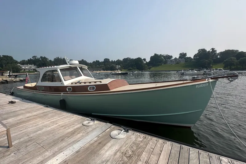 Field Point Yacht Photos Pics 