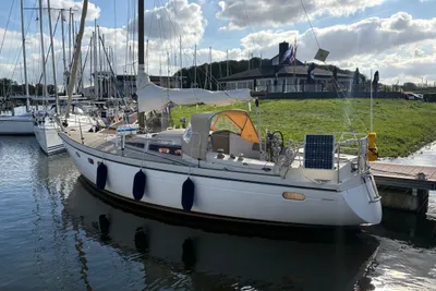 1985 Dehler Optima 98