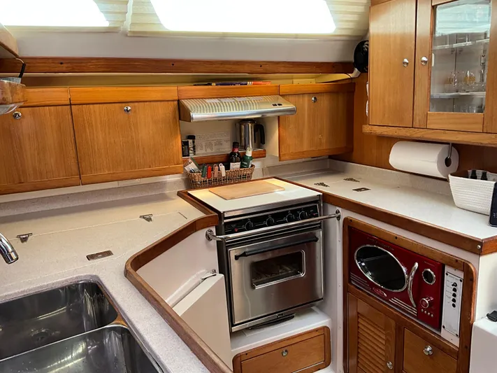 Sea Escape Yacht Photos Pics 