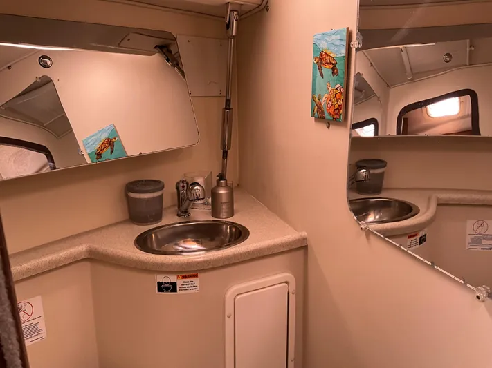 Sea Escape Yacht Photos Pics 