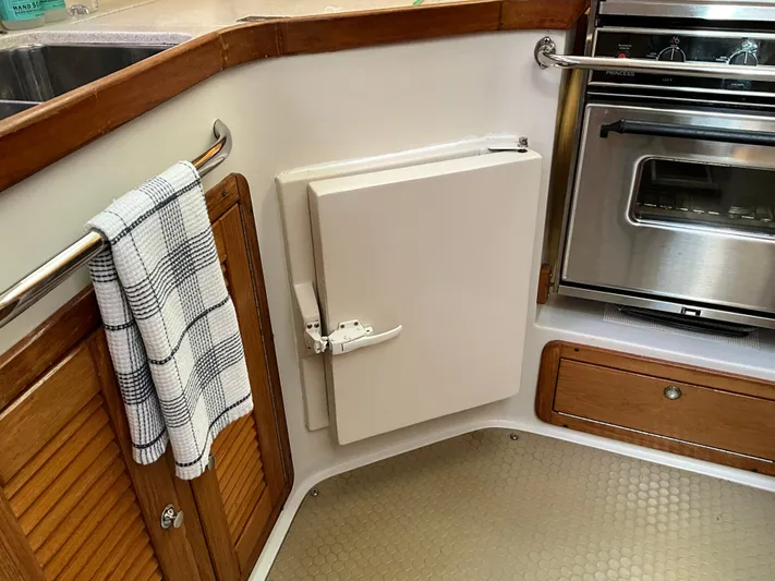 Sea Escape Yacht Photos Pics 