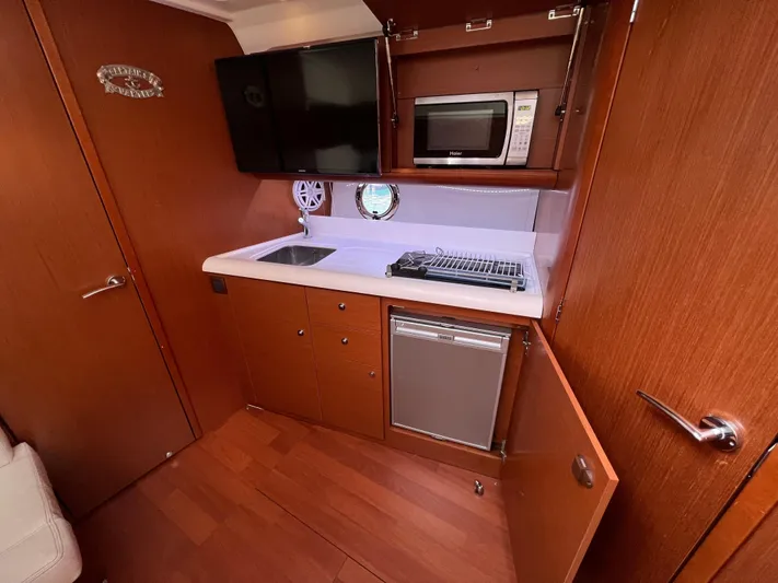  Yacht Photos Pics Galley