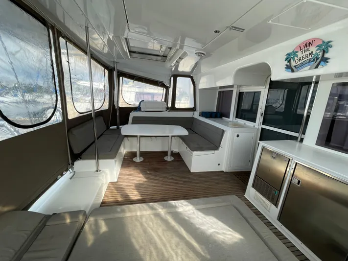 Stray Cats Yacht Photos Pics 