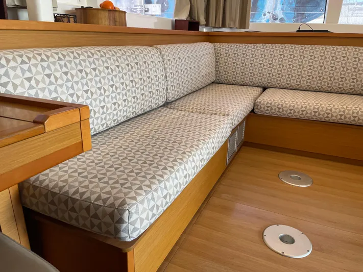 Stray Cats Yacht Photos Pics 