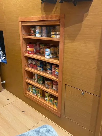 Stray Cats Yacht Photos Pics 